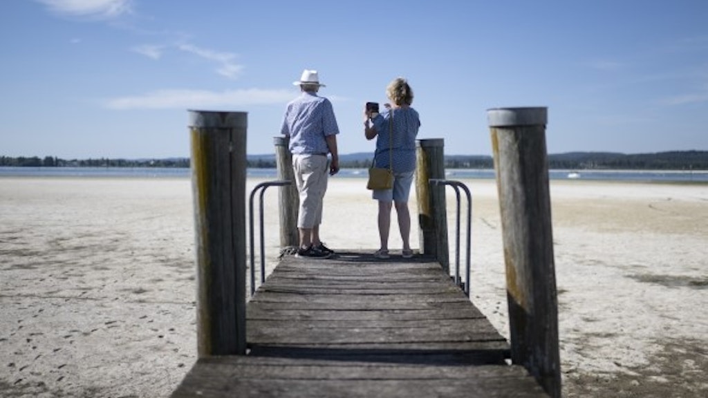 Das Titelbild zeigt den Untersee bei tiefem Pegelstand, aufgenommen am 13. August 2022 in Triboltingen (TG). Der Pegel liegt bei 394,80 Meter über Meer und ist damit Anfang August so tief wie noch nie seit Beginn der Aufzeichnungen 1886. 