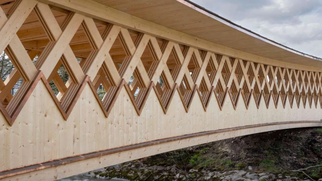 Holzbrücke